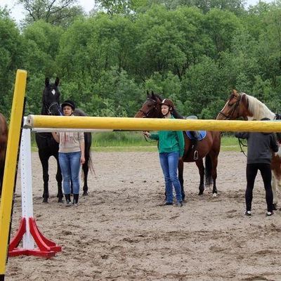 Inauguracja sezonu HIPPIKI w Ośrodku Jazdy Konnej